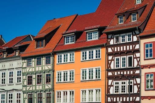 DOEGE + SOHN: Malerhandwerk und Denkmalpflege als Wertfaktor für Bestandsimmobilien