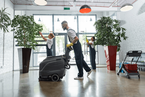 Facility Management in Bayern: Warum Hausverwaltungen auf ganzheitliche Gebäudebetreuung setzen