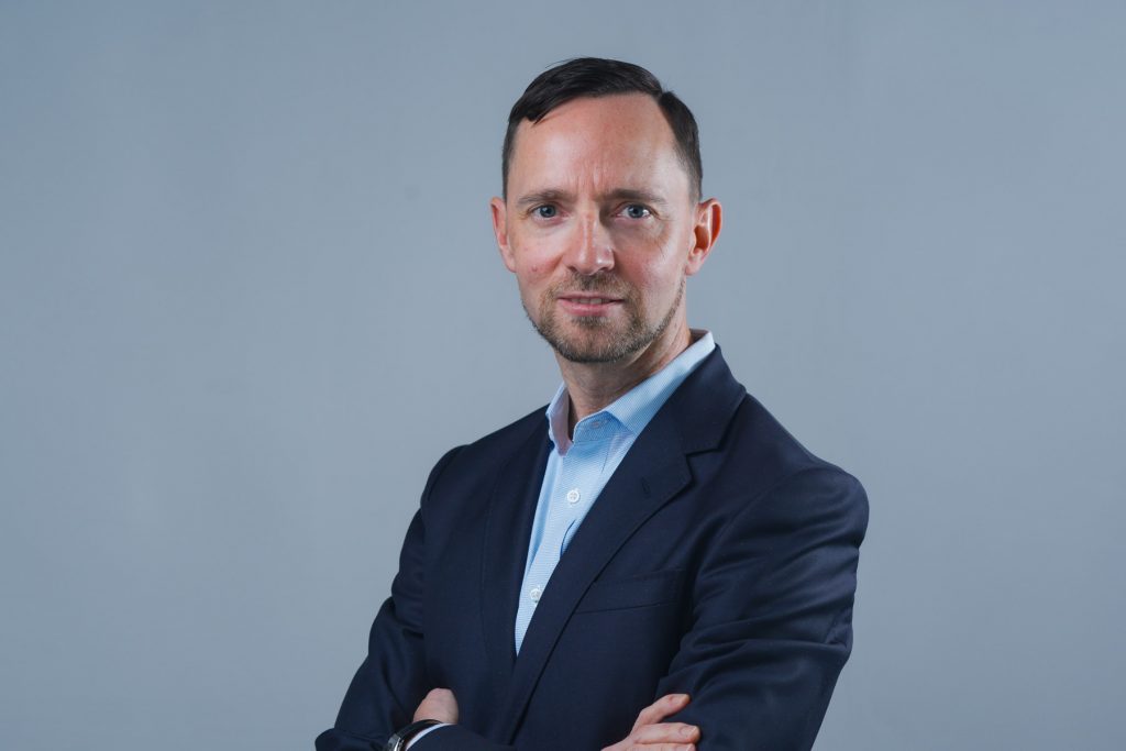 Swen Nicolaus Keller Williams